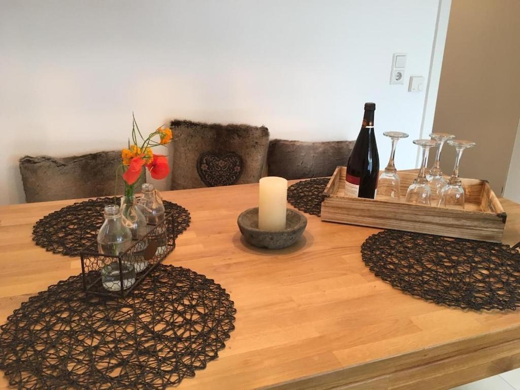 Schoene Ferienwohnung 2,5 Zimmer In Stadtnaehe Mit Eigenem Hofgarten 바링엔 외부 사진