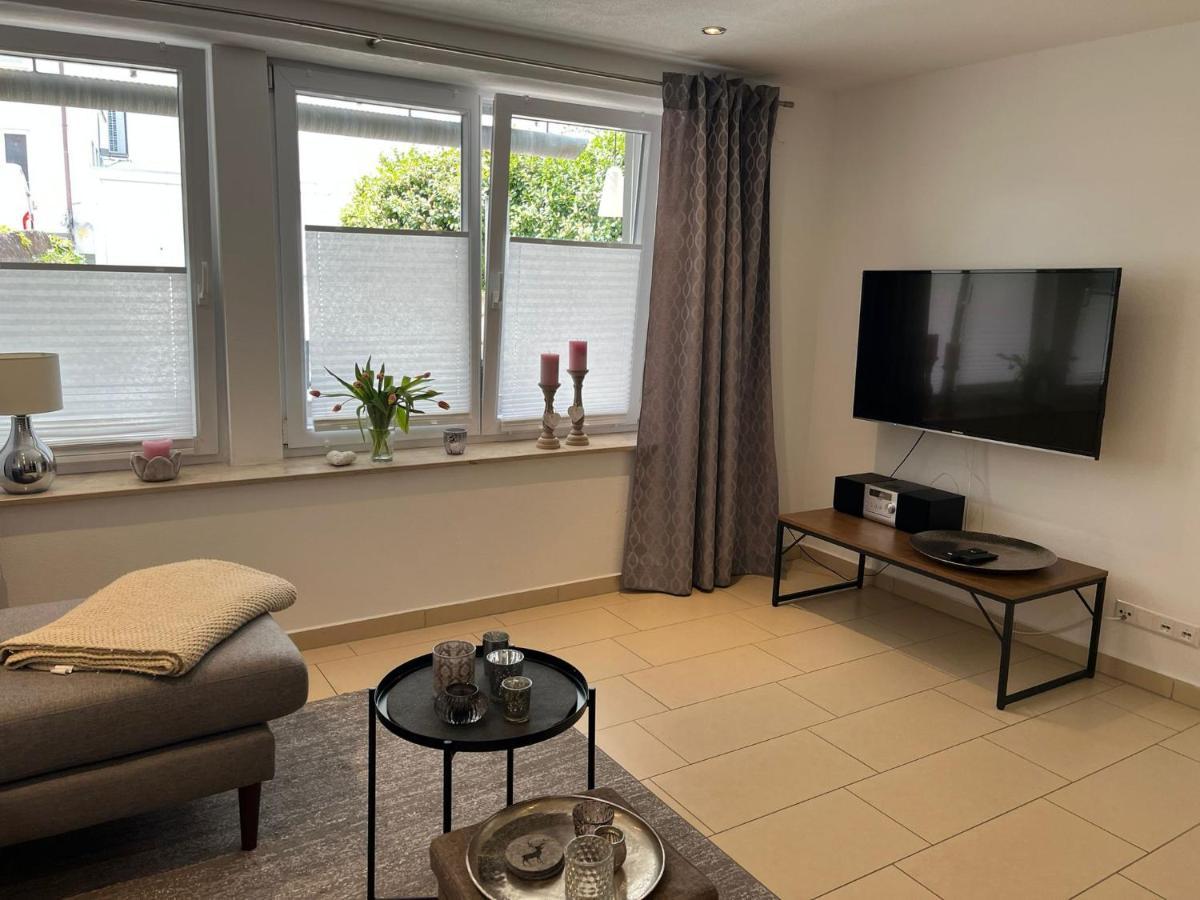 Schoene Ferienwohnung 2,5 Zimmer In Stadtnaehe Mit Eigenem Hofgarten 바링엔 외부 사진