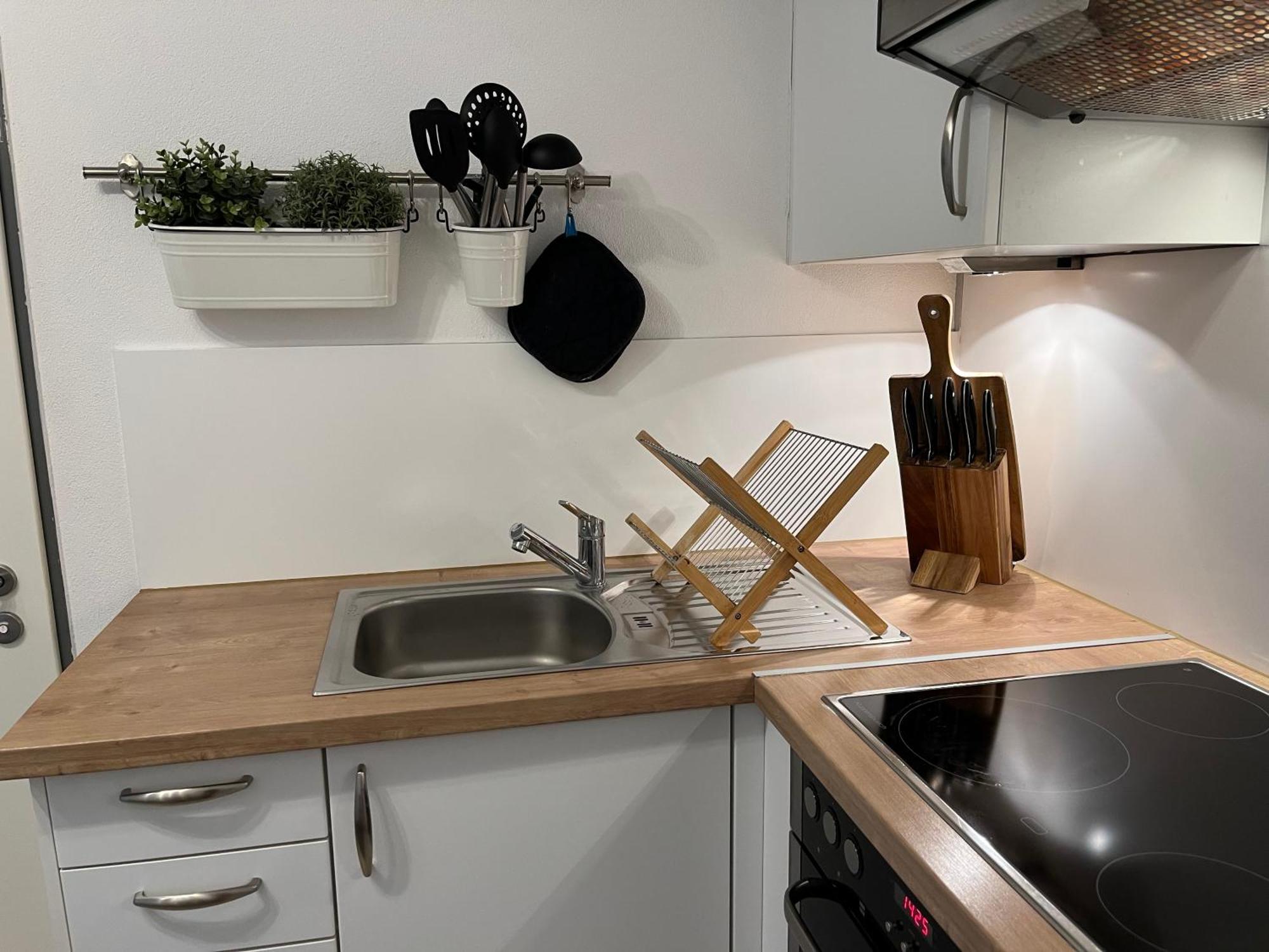 Schoene Ferienwohnung 2,5 Zimmer In Stadtnaehe Mit Eigenem Hofgarten 바링엔 외부 사진